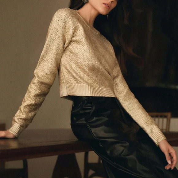 Gold Casual Women's Spray Coated Crew Neck Long Sleeve Minimalist Sweater - Picture 3 of 9